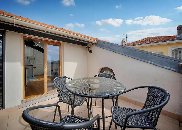 Le Mika - Calme Elegant - Vca